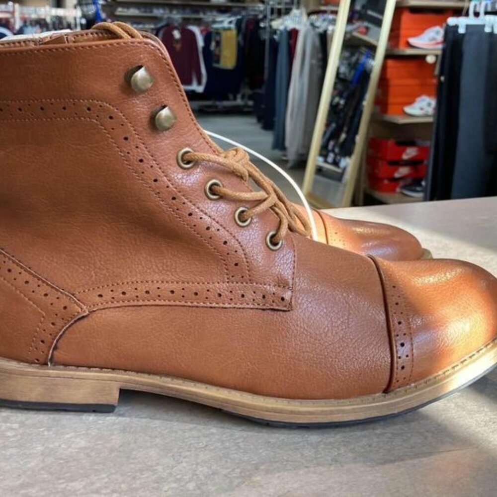 Golaiman Men’s Casual Boots Size 10.5